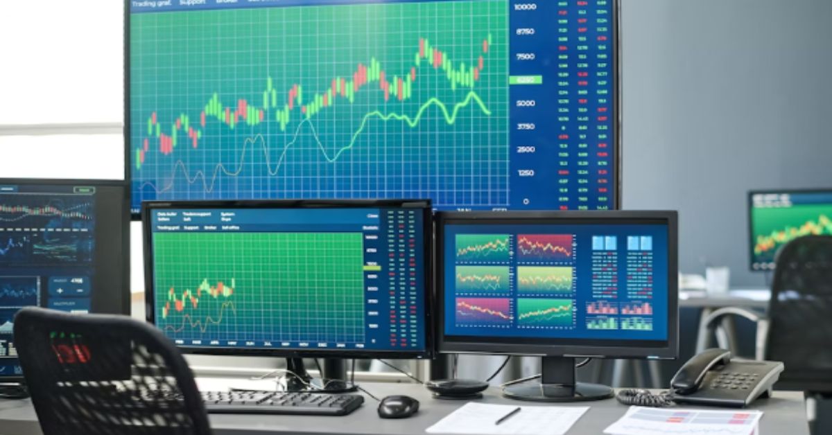 Cronos (CRO) Surges Amid ETF Buzz and Growing Institutional Interest